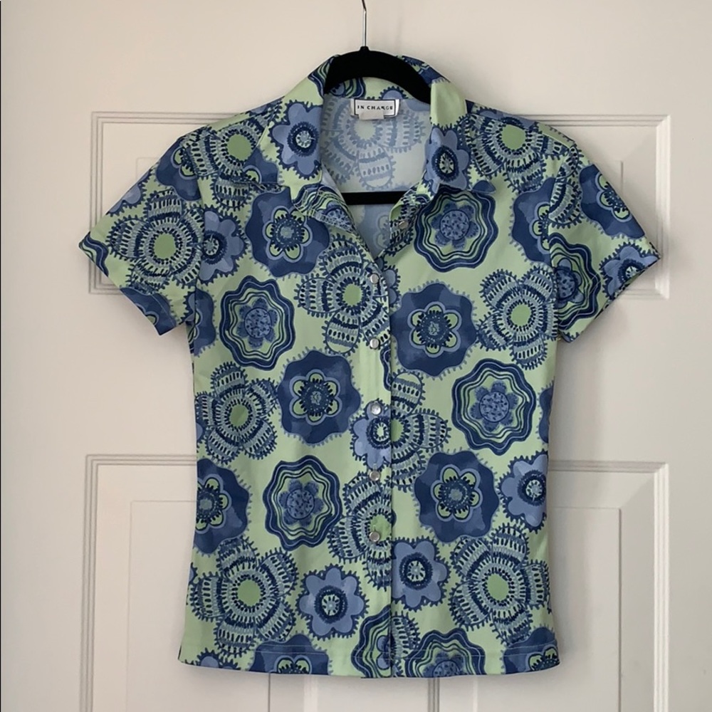 VINTAGE short sleeve button up top